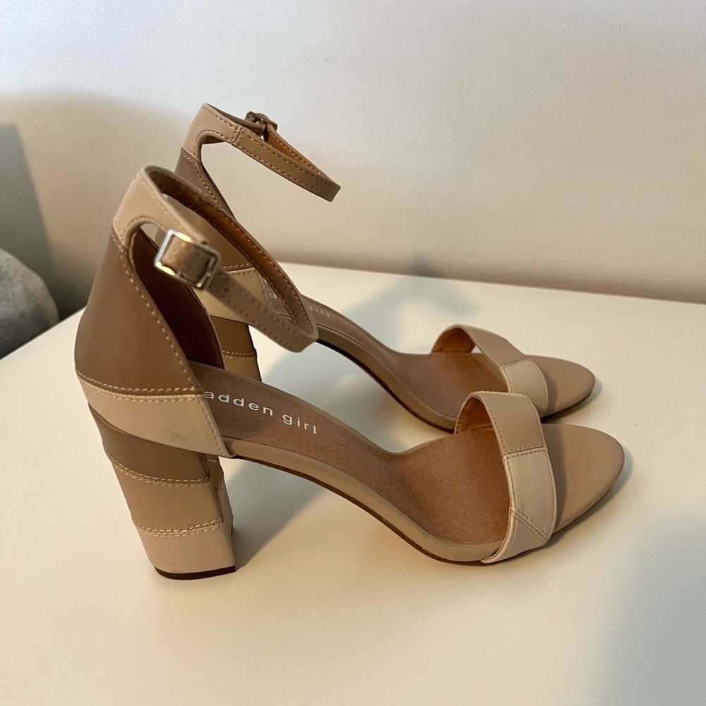 Steve Madden pumps